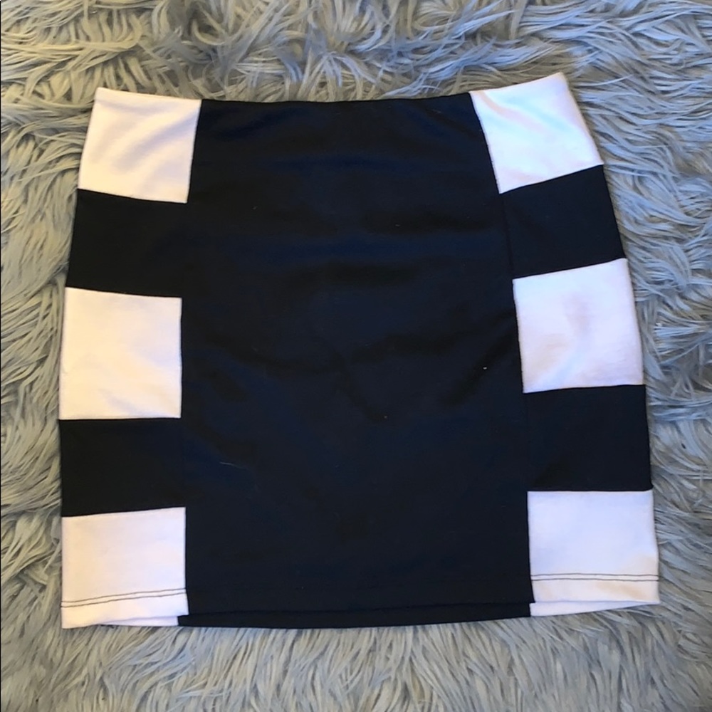 off-white/black skirt